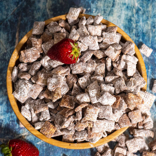 Strawberry Nutella Muddy Buddies